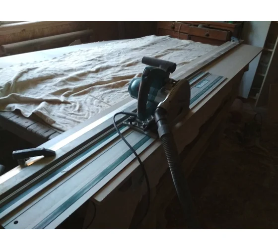 Шина направляющая Makita (линейка для SP6000, 4350, 4351) 1,4м, 194368-5 Шина направляющая Makita (линейка для SP6000, 4350, 4351) 1,4м