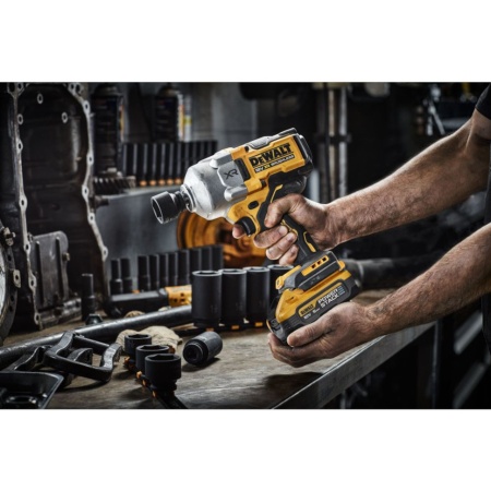    DEWALT DCF961NT-XJ (18, 2372, 1890/,    , )