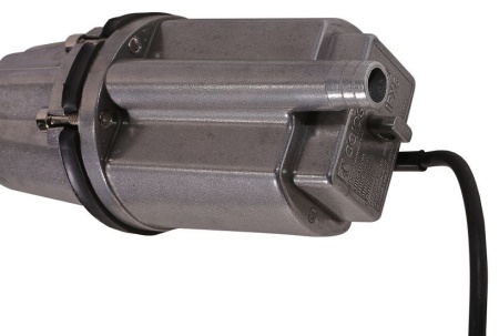 Насос вибрационный ЭНЕРГОМАШ НГ-280В-25 280Вт, 25м, верхний забор, НГ-280В-25 Насос вибрационный ЭНЕРГОМАШ НГ-280В-25 280Вт, 25м, верхний забор