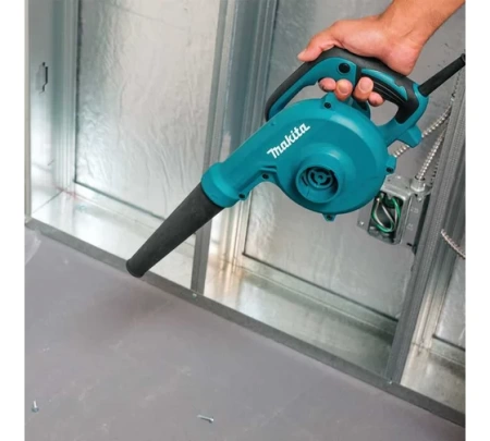 - Makita UB1103