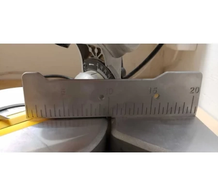 Пила торцовочная DEWALT DWS774-QS, DWS774-QS Пила торцовочная DEWALT DWS774-QS