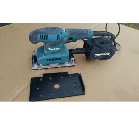  Makita 3711