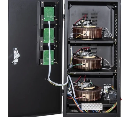 Стабилизатор напряжения РЕСАНТА АСН-9000/3-ЭМ, 63/4/4 Стабилизатор напряжения РЕСАНТА АСН-9000/3-ЭМ