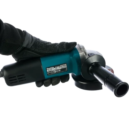  Makita 9557HN
