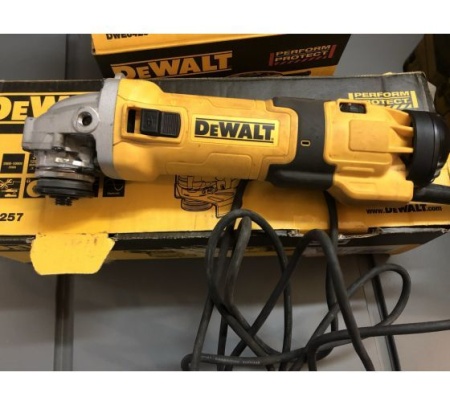  DEWALT DWE4257-KS