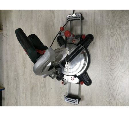 Пила торцовочная METABO KS216M, 619216000 Пила торцовочная METABO KS216M