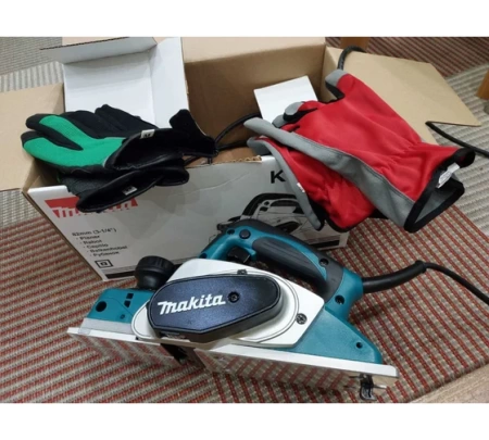 ������� Makita KP0800