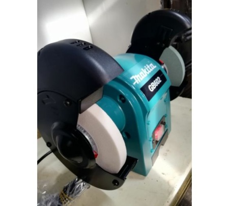  Makita GB602
