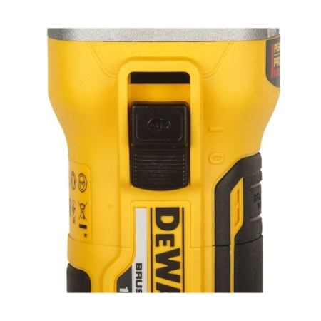   DEWALT DCG405P3-QW