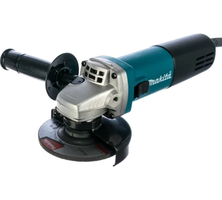  Makita 9557HN