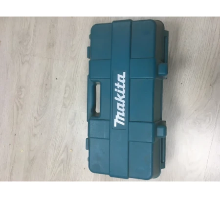   Makita PJ7000