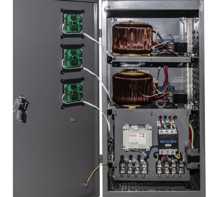 Стабилизатор напряжения РЕСАНТА АСН-30000/3-Ц, 63/4/18 Стабилизатор напряжения РЕСАНТА АСН-30000/3-Ц