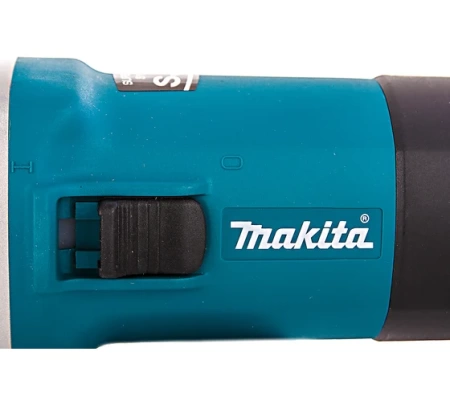   Makita GD0810C