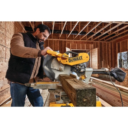   DEWALT DWS780-QS