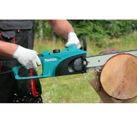    Makita UC3020