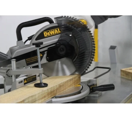   DEWALT DW714-KS