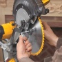   DEWALT DWS780-QS