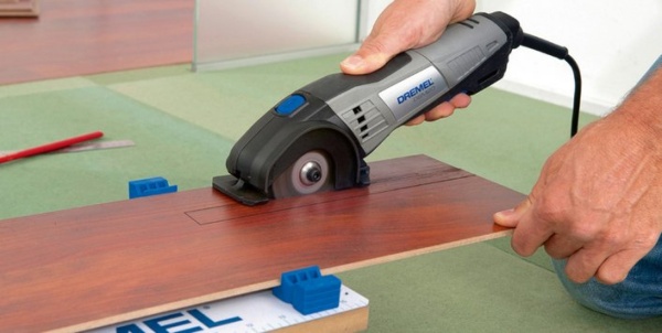 Пила дисковая компактная Dremel DSM20 F013SM20JE, F013SM20JE Пила дисковая компактная Dremel DSM20 F013SM20JE